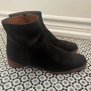 Coclico Leather Bootie